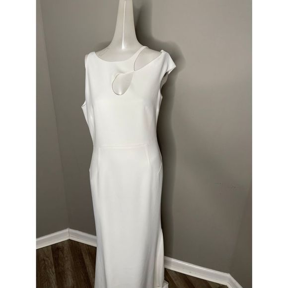 ROLAND MOURET
Galata cutout crepe gown - Picture 5 of 9